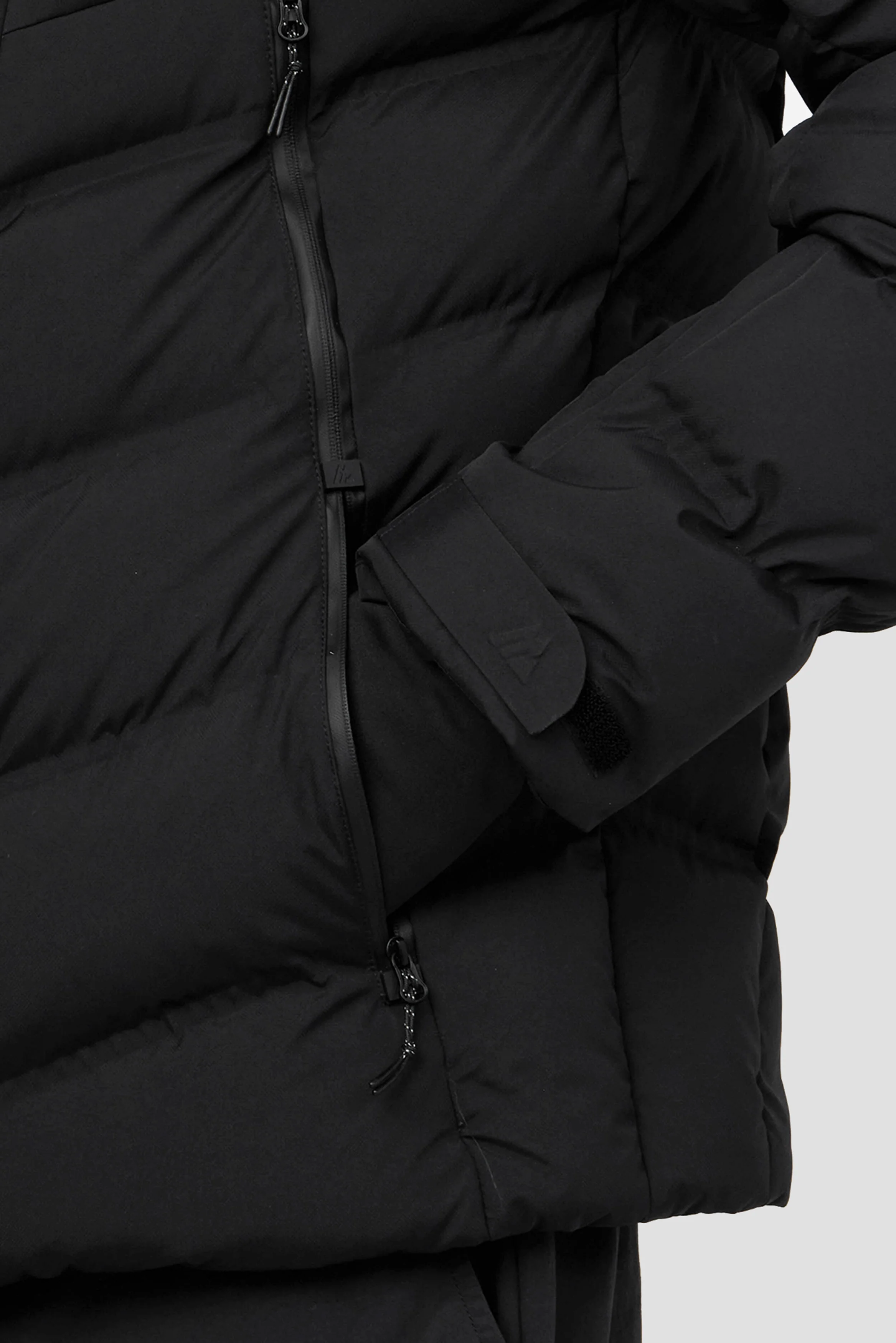 Arcs 2.0 Down Jacket - Black - Image 7