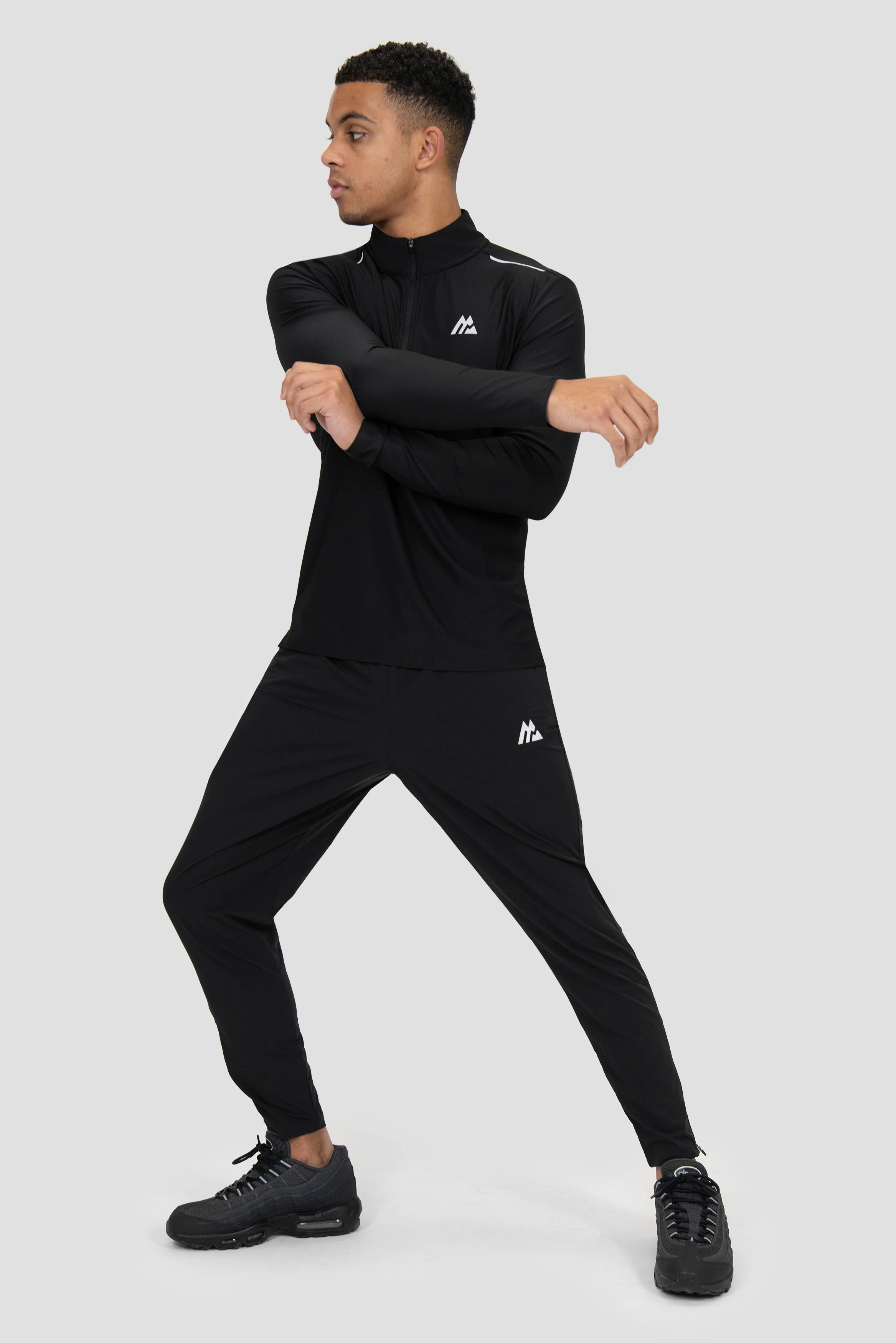 Charge 2.0 1/4 Zip - Black - Image 7