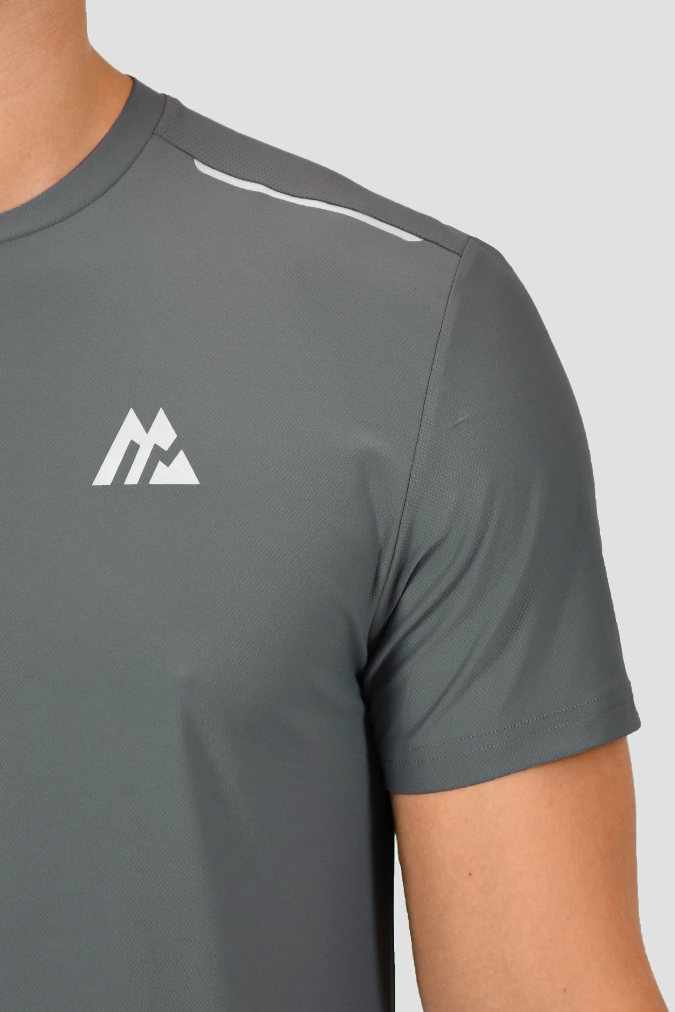 Charge 2.0 T-Shirt - Cement Grey - Image 5