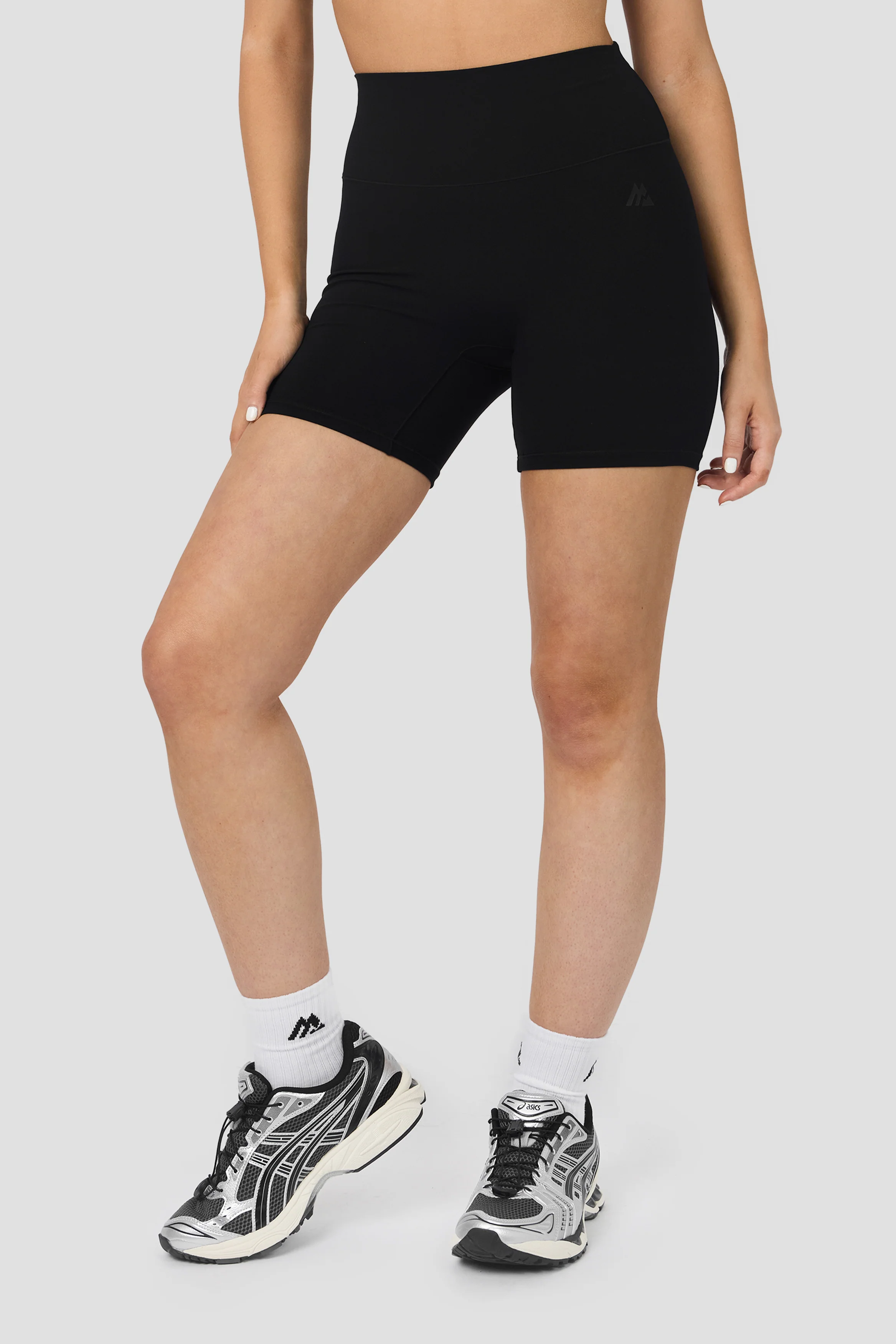 Form Booty Short - Black - Image 3