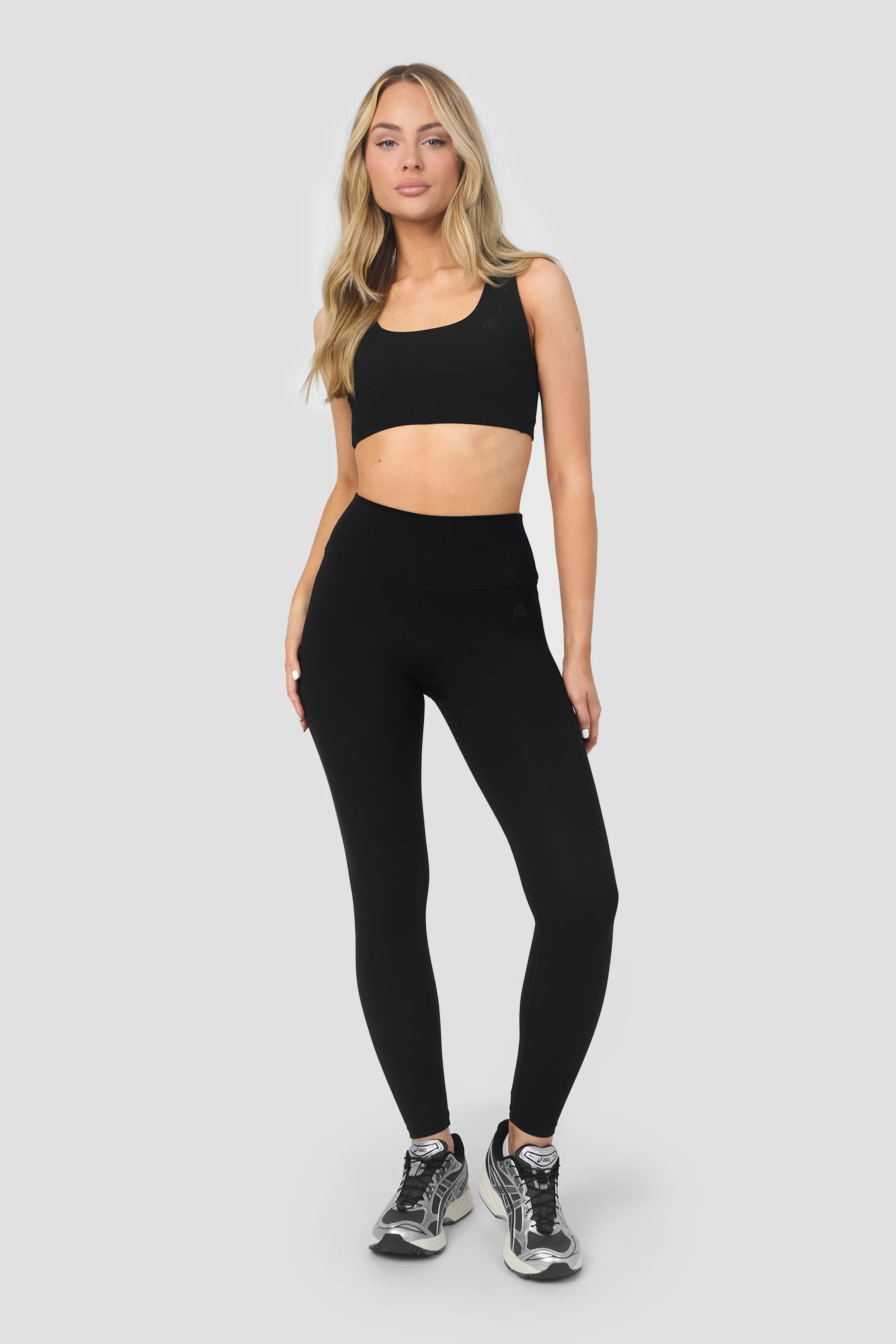 Form Sports Bra - Black - Image 3