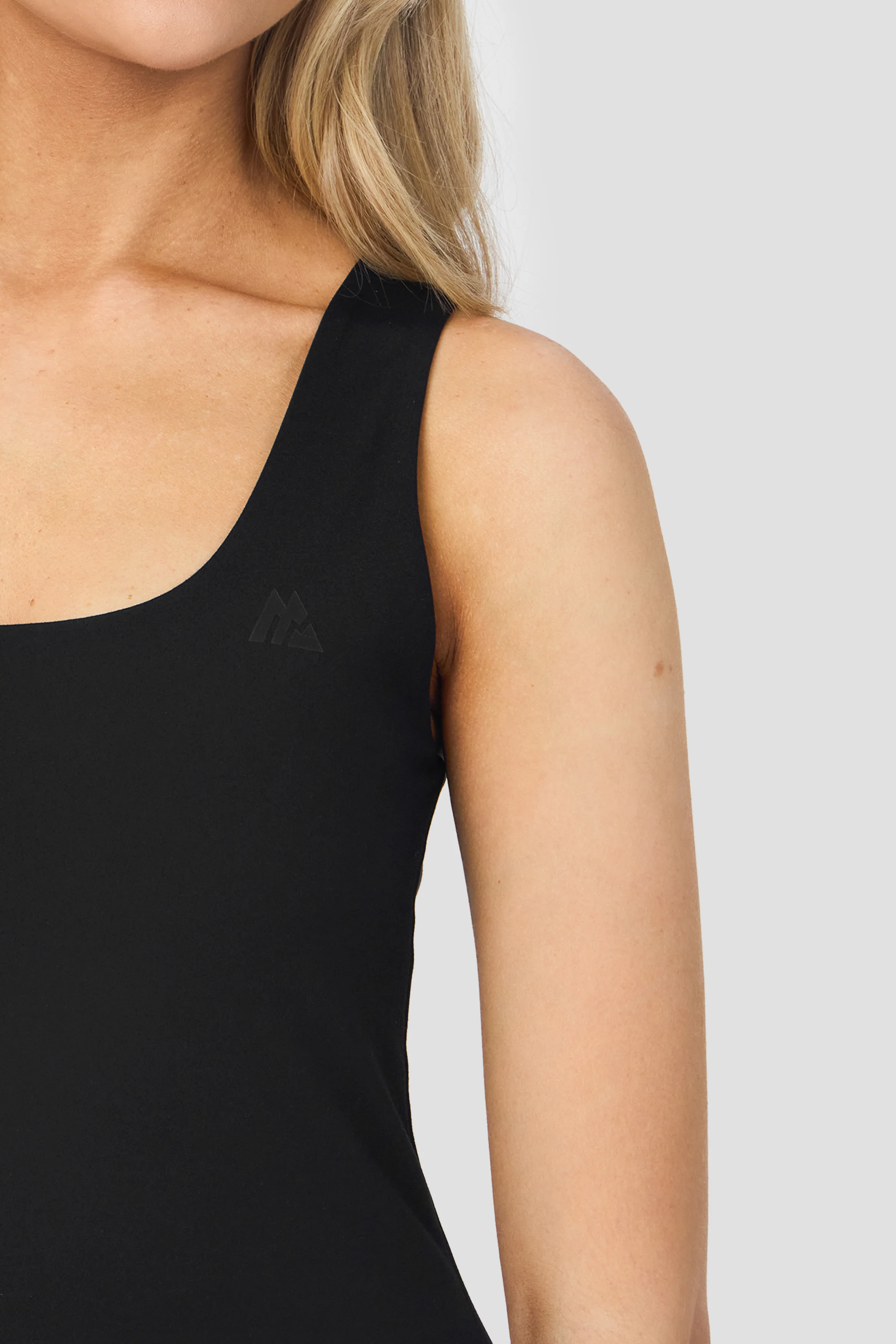 Form Tank - Black - Image 4