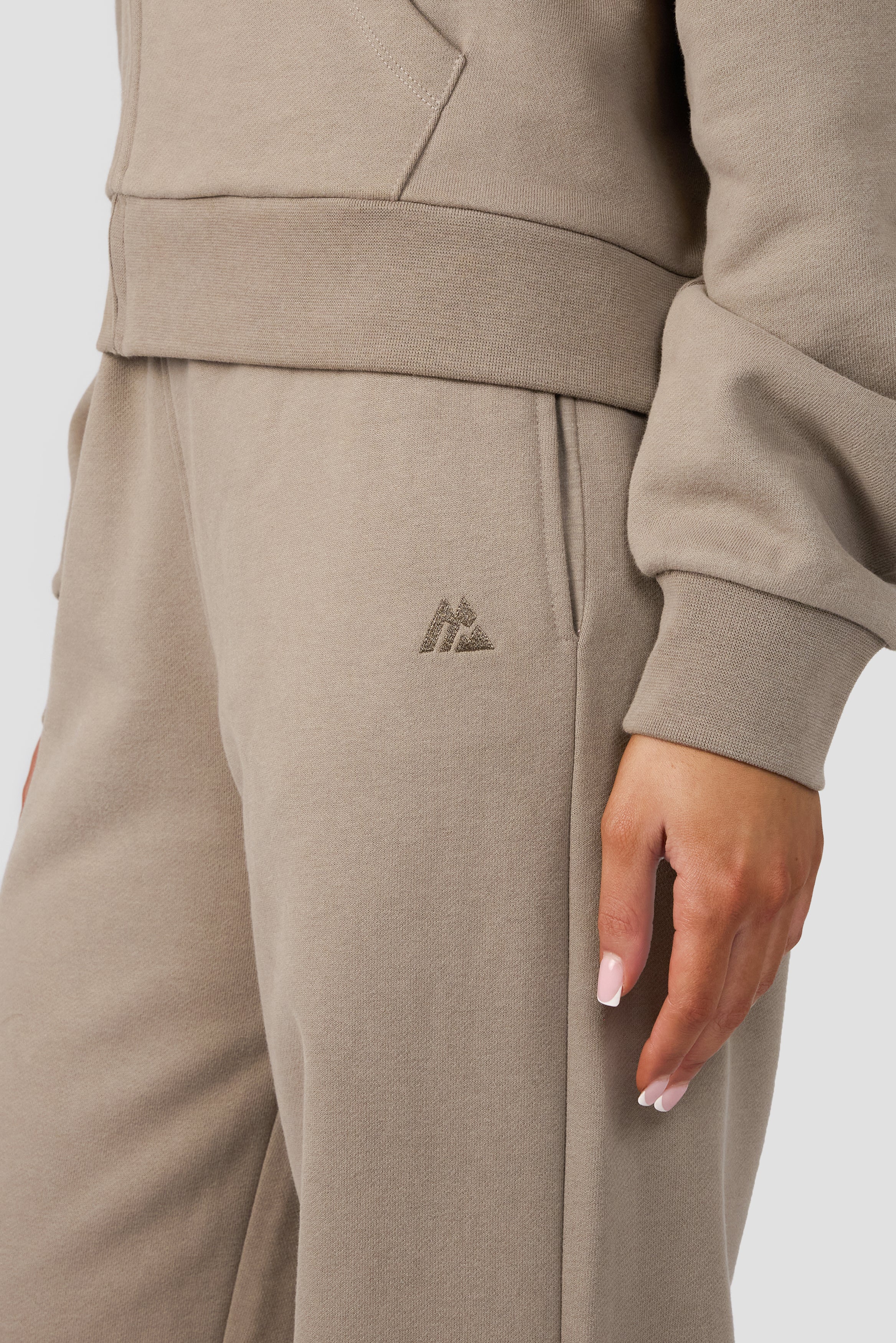 Form Wide Leg Jogger - Praline - Image 5