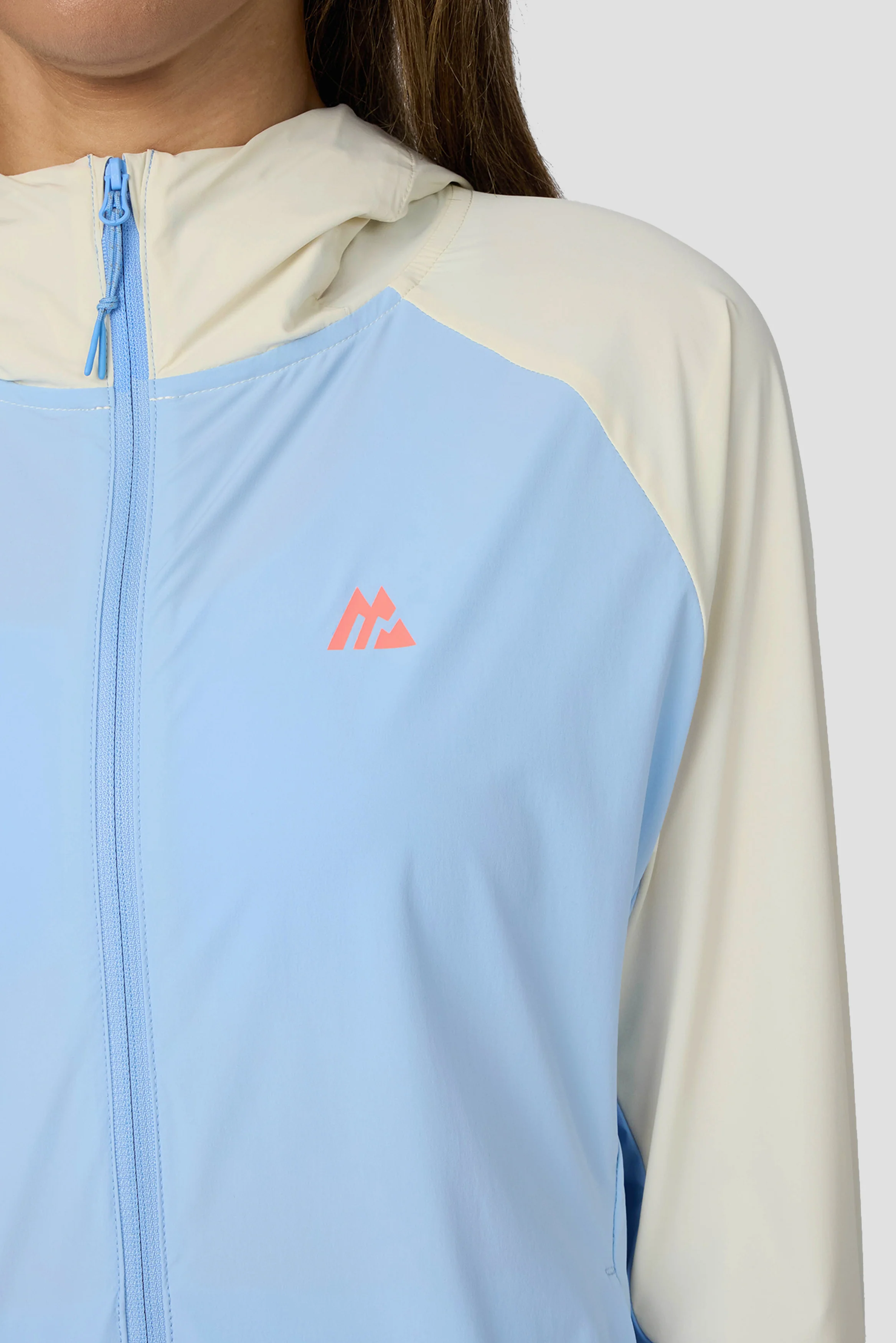 MTX Run Switch Windbreaker - Vanilla Foam/Blissful Blue - Image 3