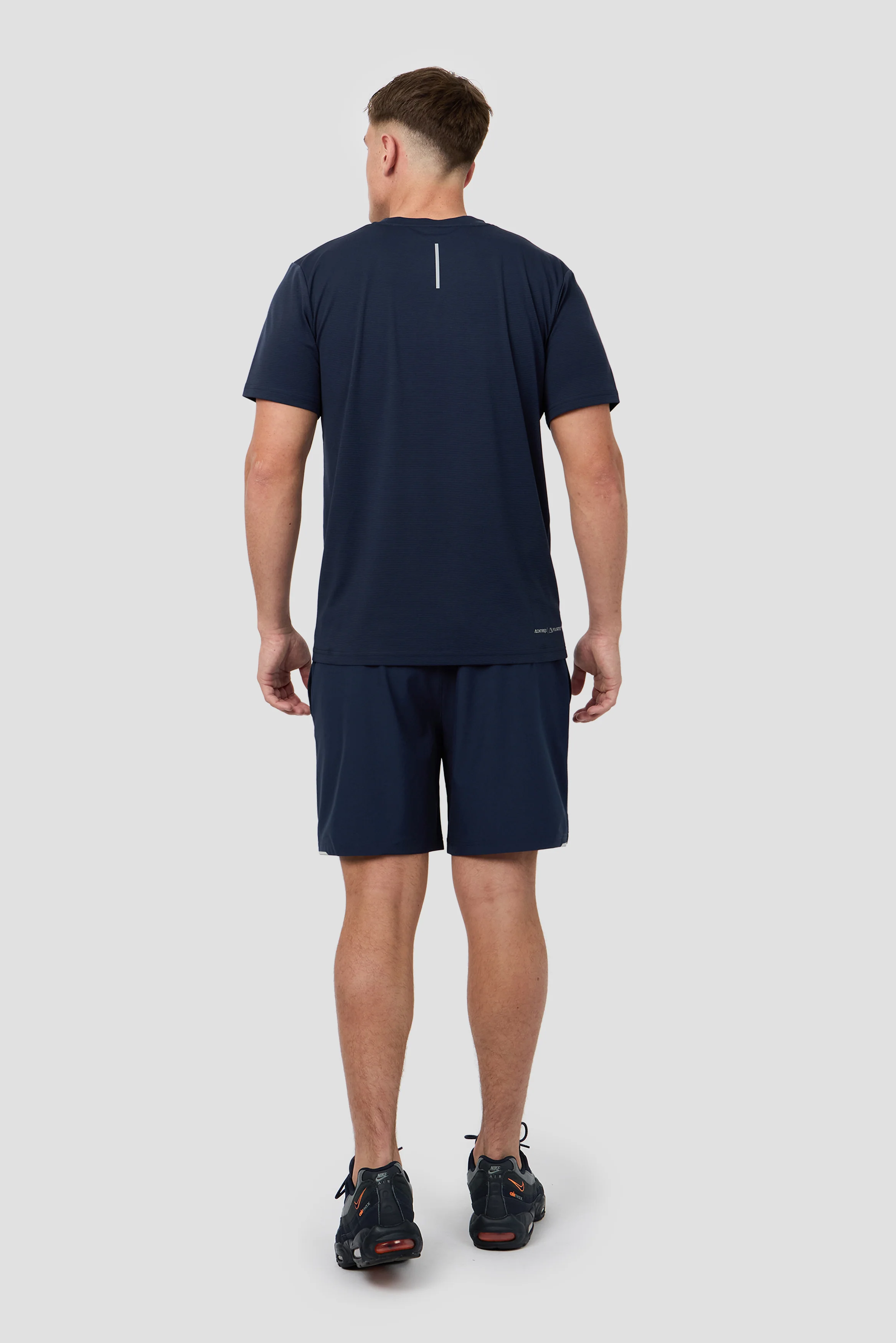 Peak Gridded Polartec® T-Shirt - Midnight Blue - Image 4