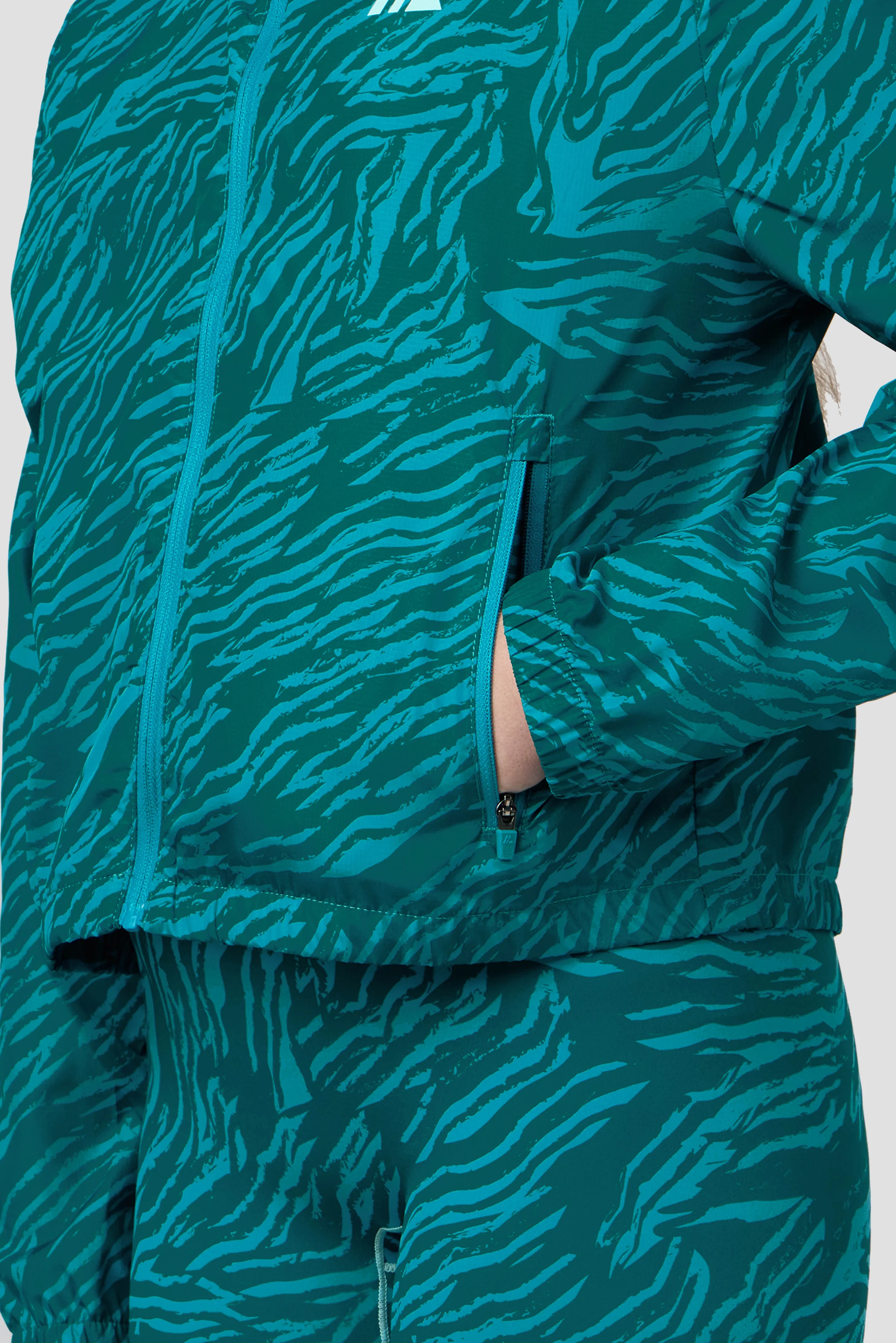 Girls Seren Windbreaker - Pacific - Image 6